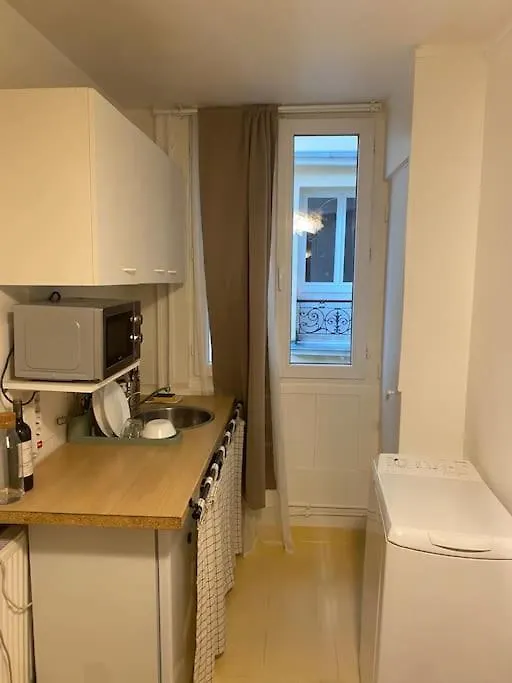 Studio 13M2Completement Apartment Paris