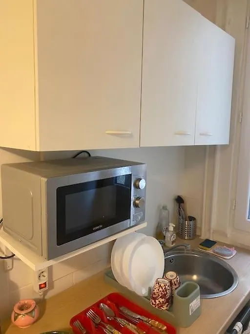 Studio 13M2Completement Apartment Paris France