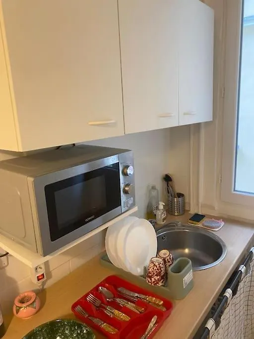 Studio 13M2Completement Apartment Paris