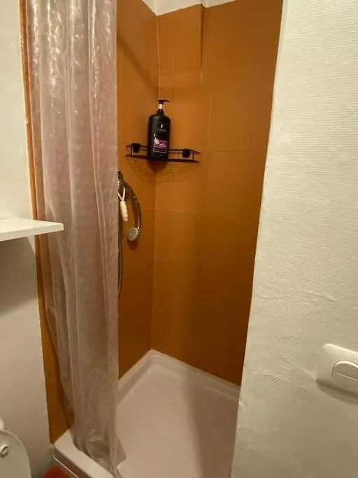 Studio 13M2Completement Apartment Paris